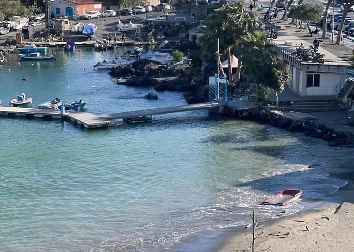 Baia Di Ognina Oda ve Kahvaltı Katanya