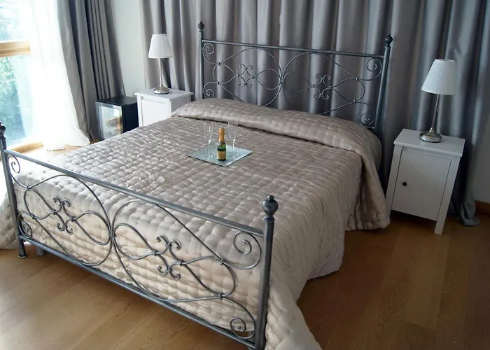 Baia Di Ognina Oda ve Kahvaltı 4*